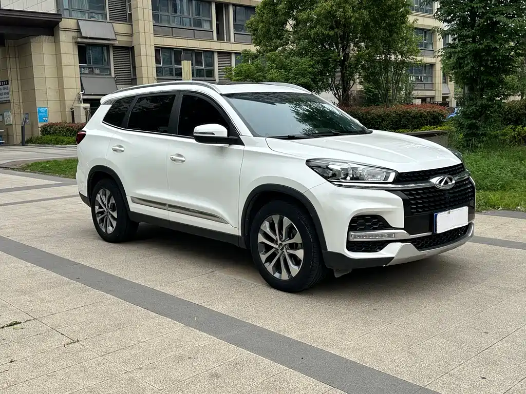 Chery Tiggo 8 2018 — фото 3