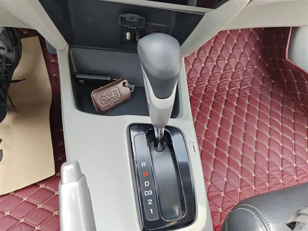 Honda Civic 2015 — фото 10
