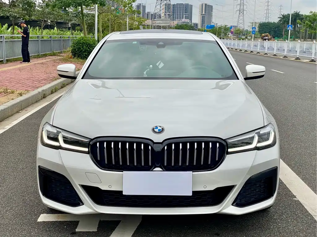 BMW 5 Series 2022