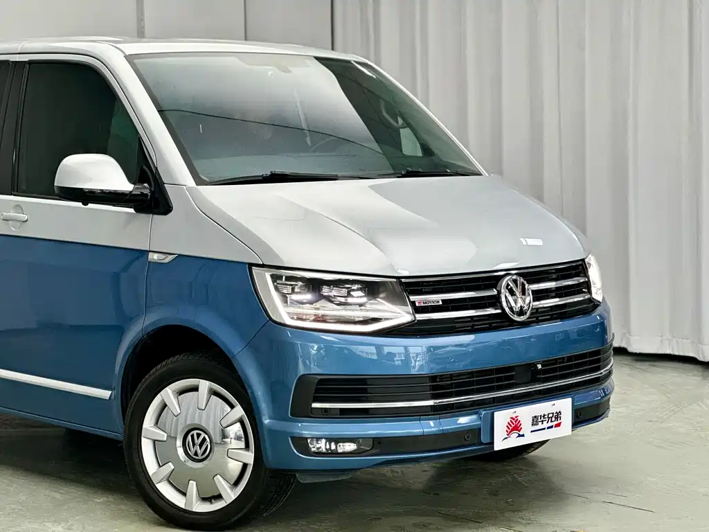 Volkswagen Multivan 2018 — фото 6
