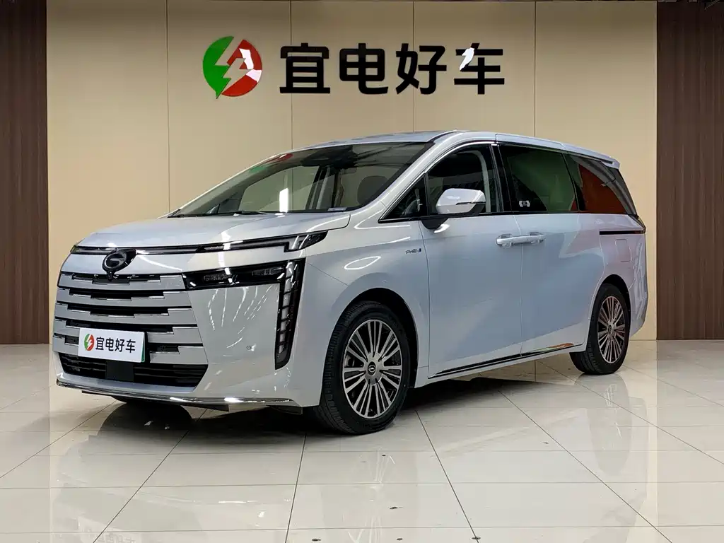 GAC Trumpchi E8 PHEV 2024 — фото 1