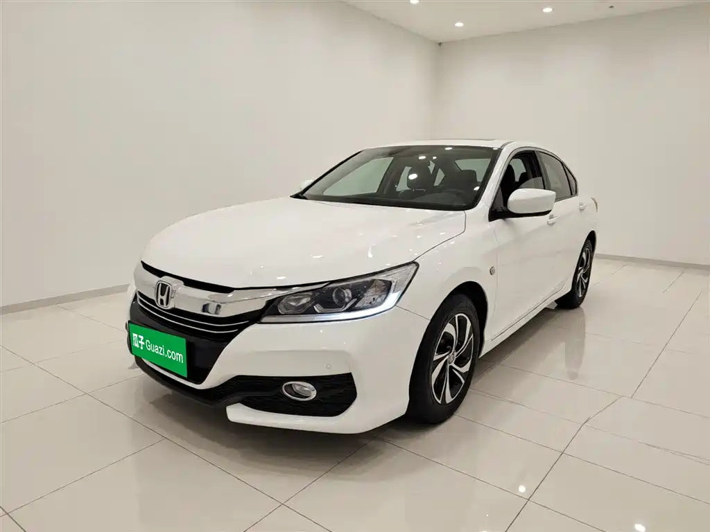 Honda Accord 2017 — фото 1