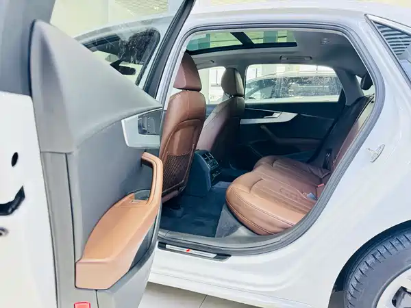 Audi A4L 2019