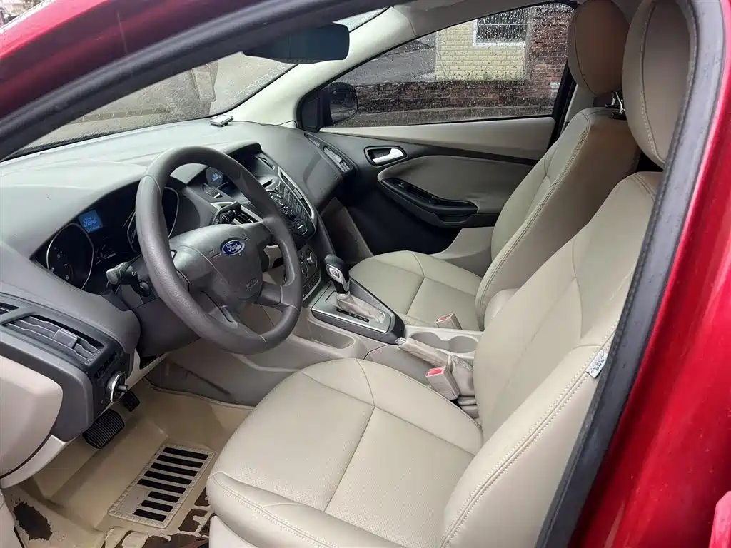Ford Focus 2014