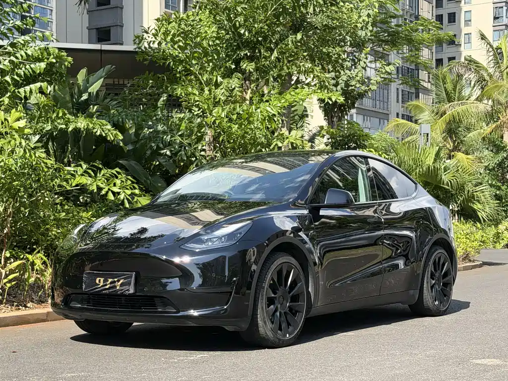 Tesla Model Y 2022 — фото 1