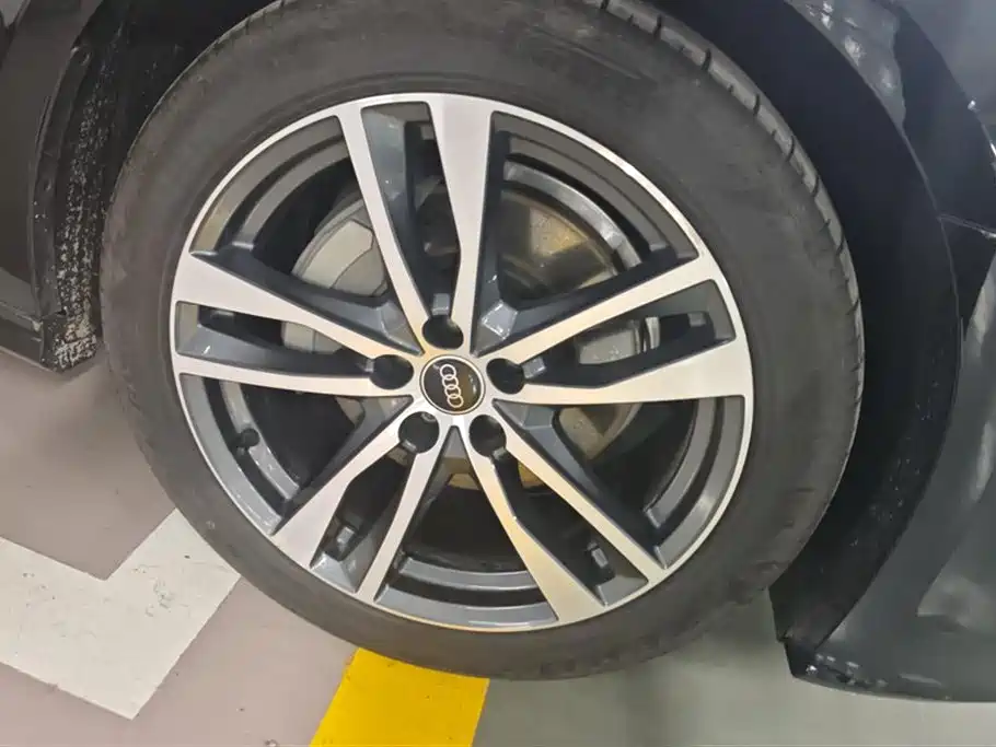 Audi A6L 2022