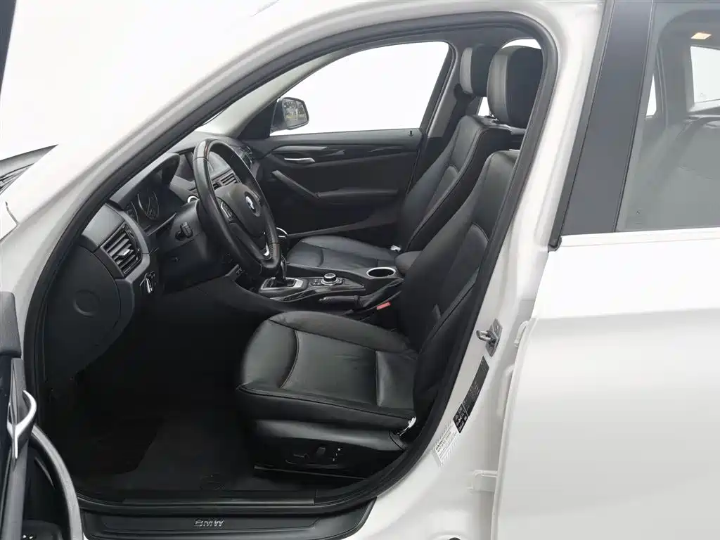 BMW X1 2016 — фото 10