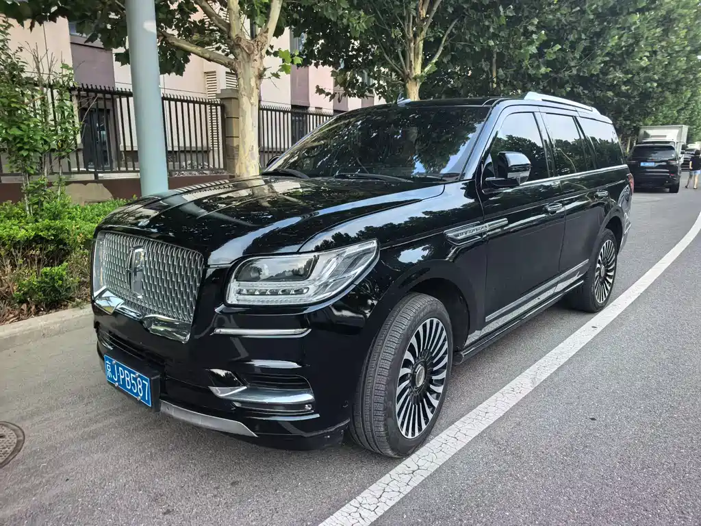 Lincoln Navigator 2019