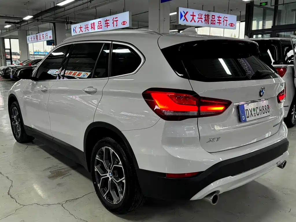 BMW X1 2021 — фото 6