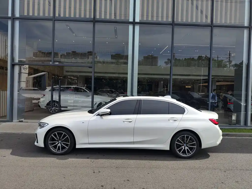 BMW 3 Series 2020