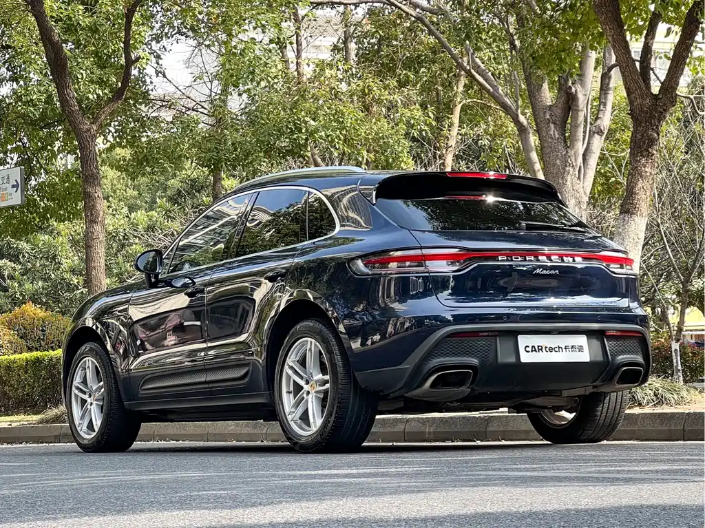 Porsche Macan 2022 — фото 22