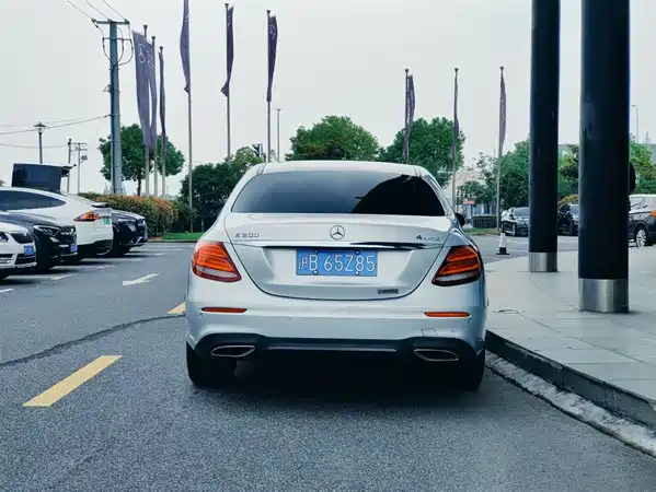 Mercedes-Benz E-Class 2018