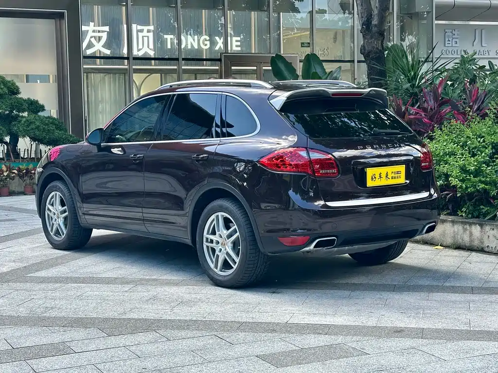 Porsche Cayenne 2014