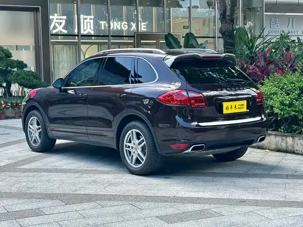 Porsche Cayenne 2014