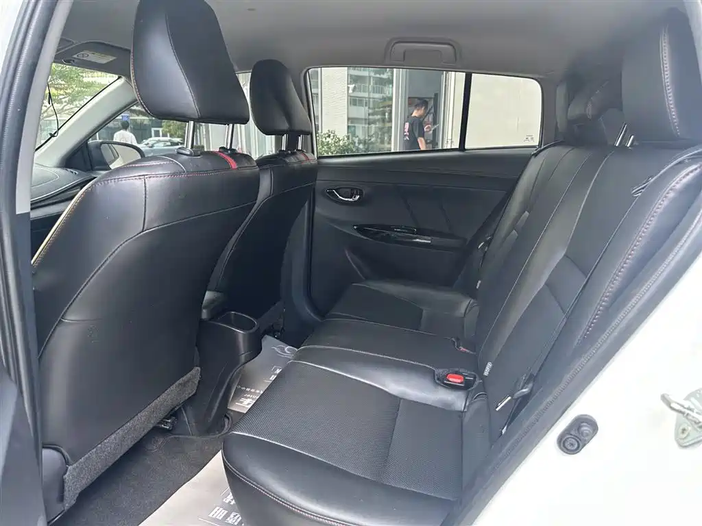 Toyota Yaris L 2023