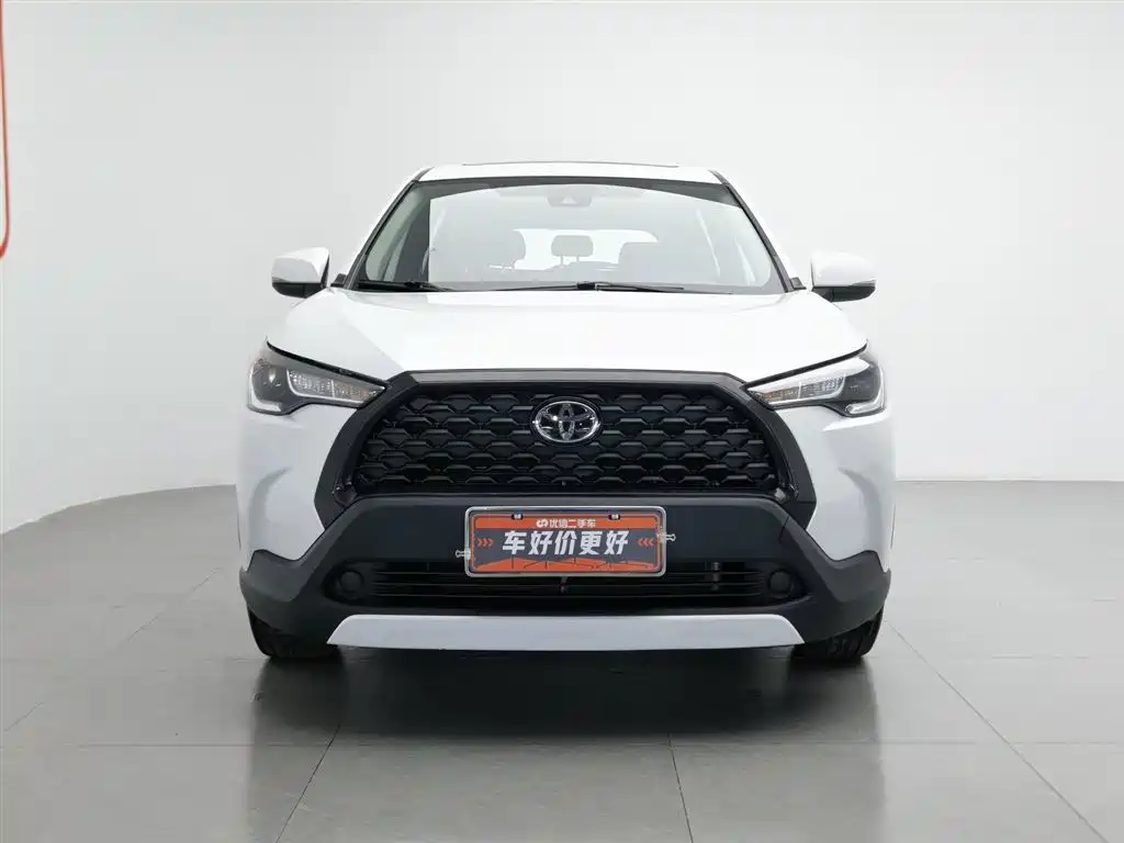 Toyota Corolla Cross 2023 — фото 3