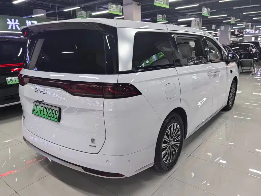 BYD Xia 2025