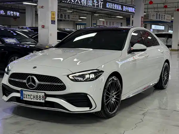 Mercedes-Benz C-Class 2024