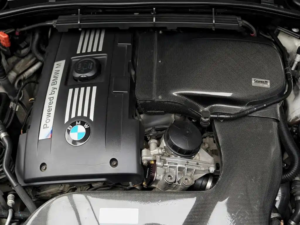 BMW 1 Series M 2012 — фото 23