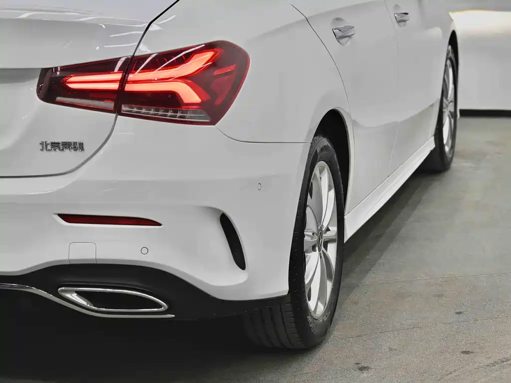 Mercedes-Benz A-Class 2022 — фото 4