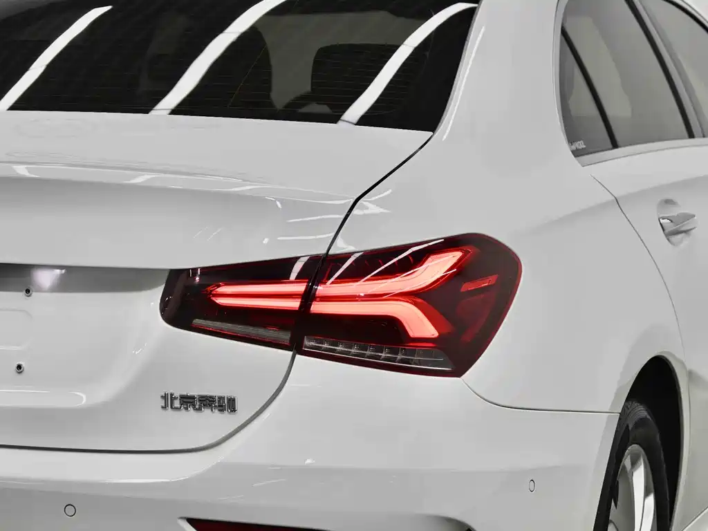 Mercedes-Benz A-Class 2022 — фото 3