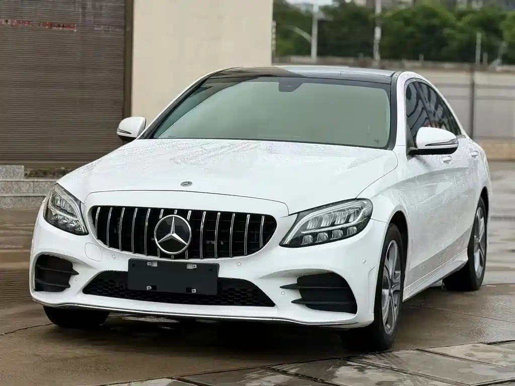 Mercedes-Benz C-Class 2021