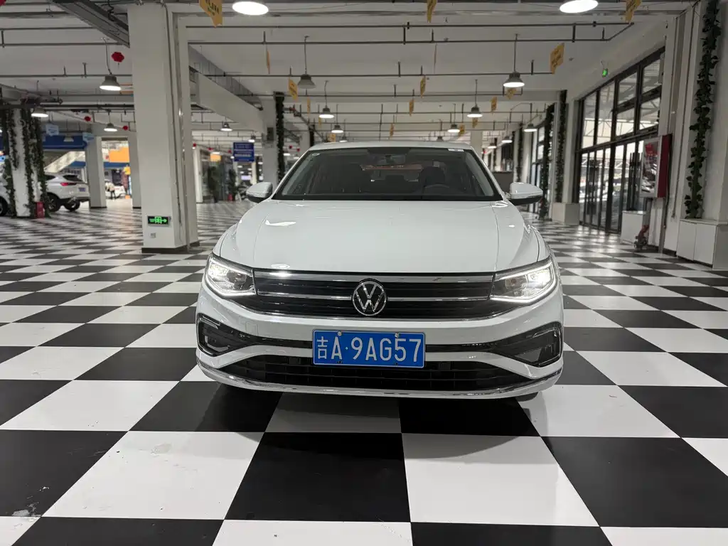 Volkswagen Bora 2023