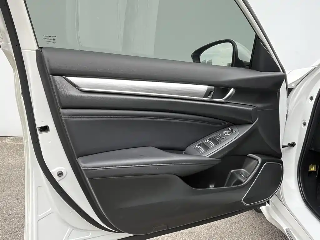 Honda Accord 2021 — фото 13