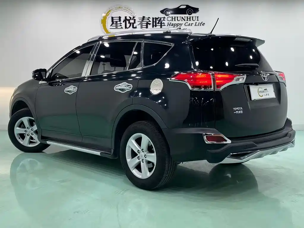 Toyota RAV4 2014