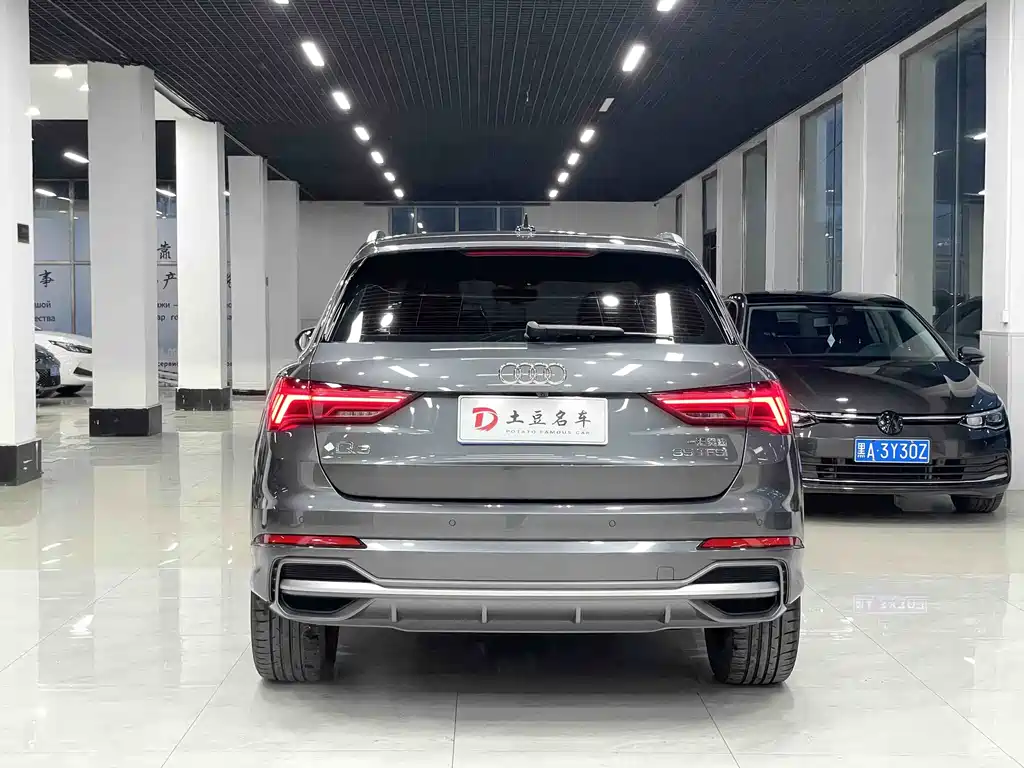 Audi Q3 2022 — фото 8