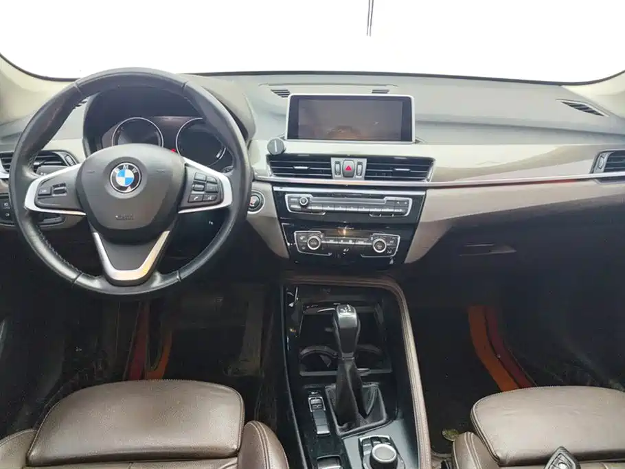 BMW X1 2019 — фото 12