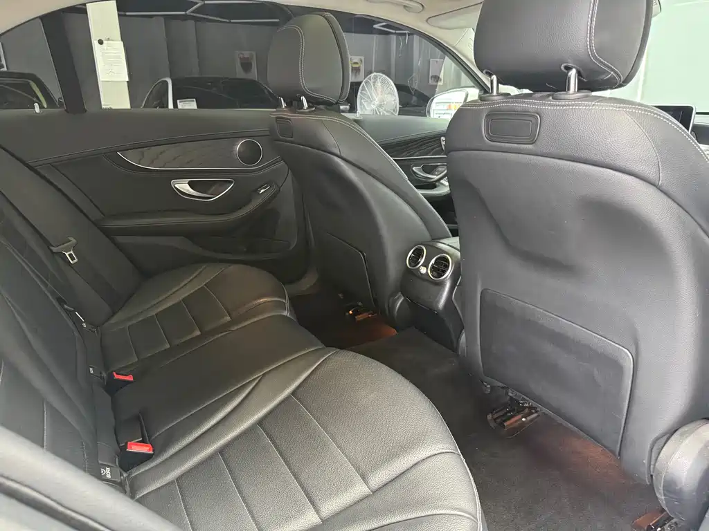 Mercedes-Benz C-Class 2018 — фото 14