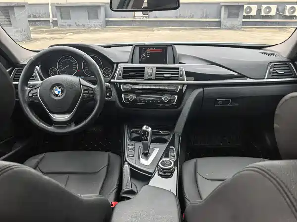 BMW 3 Series 2017