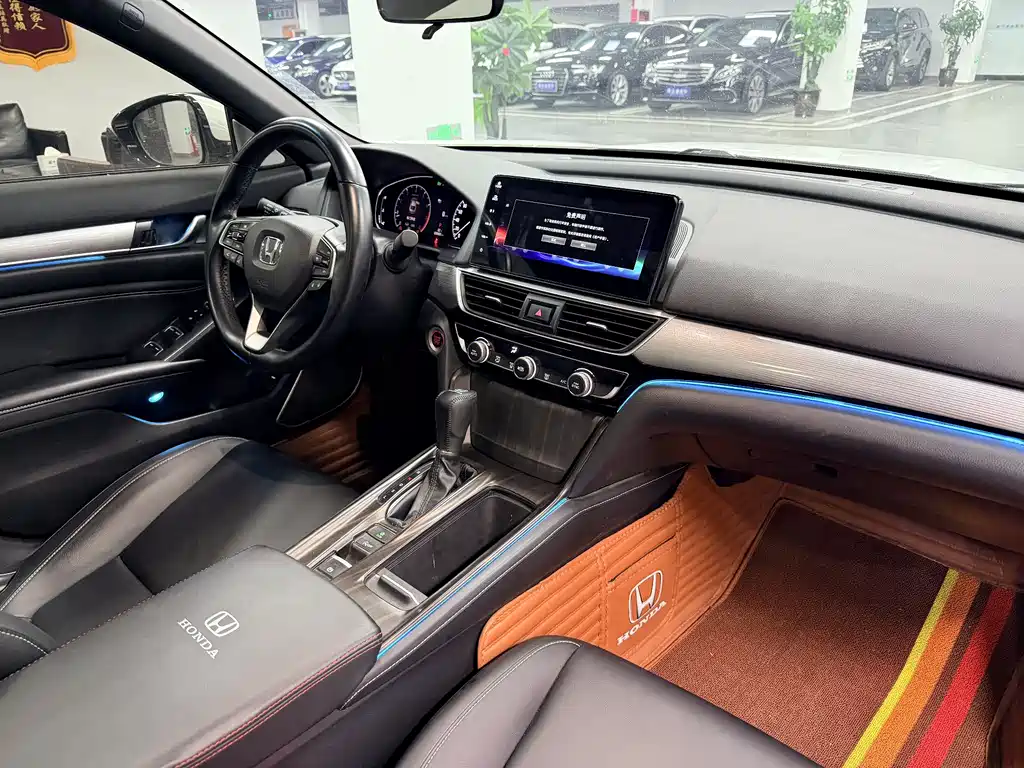 Honda Inspire 2022 — фото 10