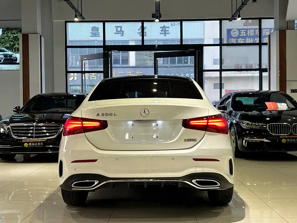 Mercedes-Benz A-Class 2024 — фото 25
