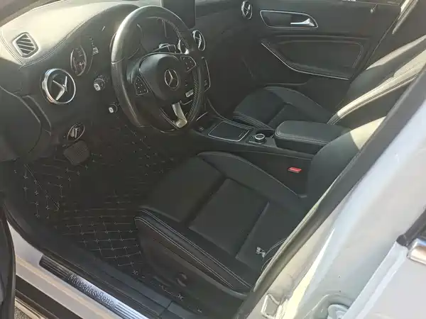 Mercedes-Benz GLA 2017