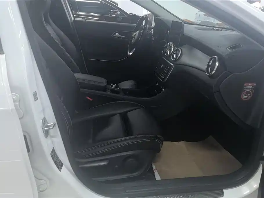 Mercedes-Benz GLA 2017 — фото 8