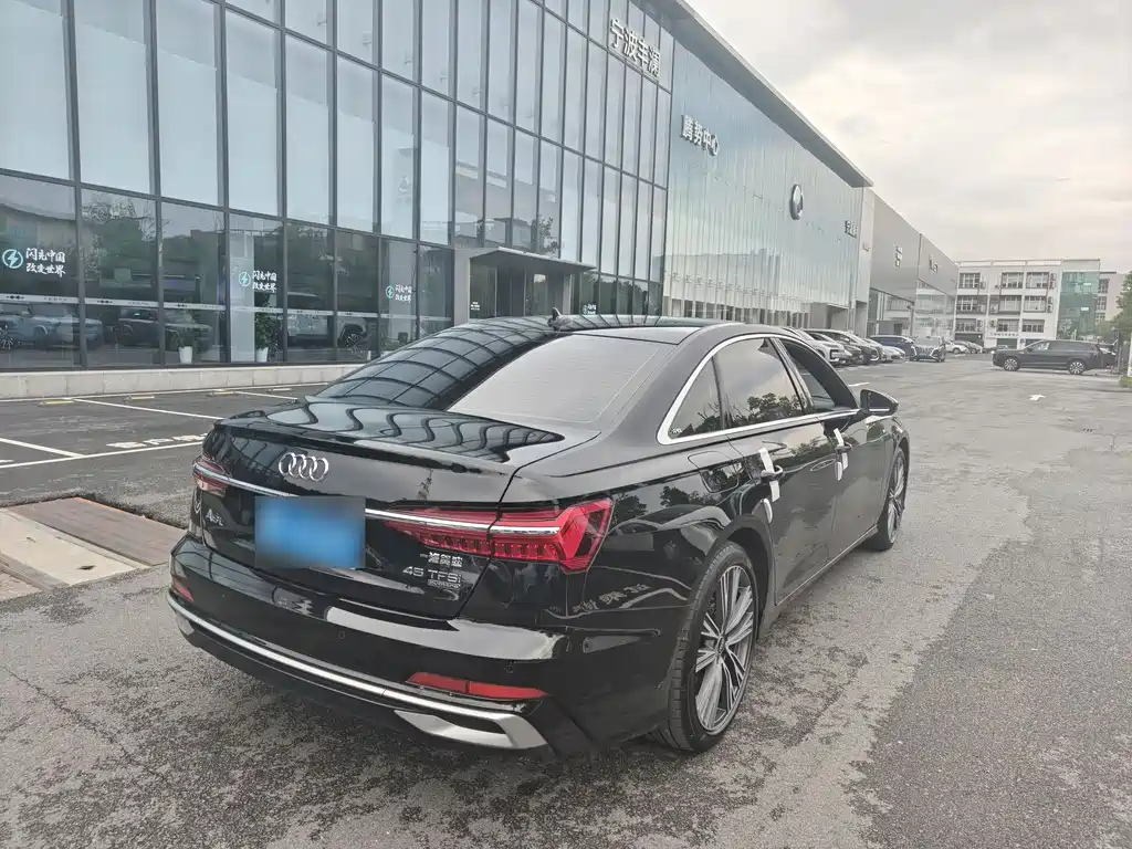 Audi A6L 2024