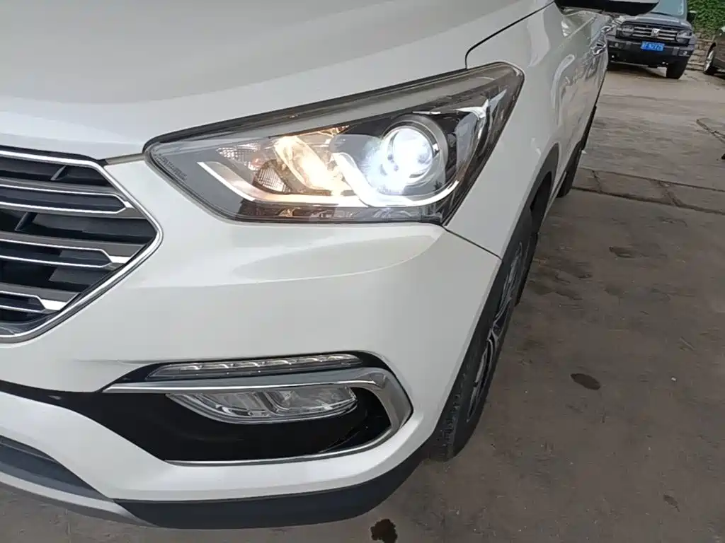 Hyundai Santa Fe 2016 — фото 24