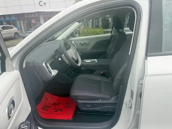 Leapmotor B10 2025