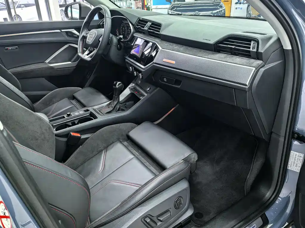 Audi Q3 Sportback 2021 — фото 14