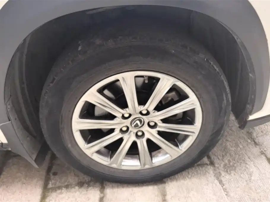 Lexus NX 2019