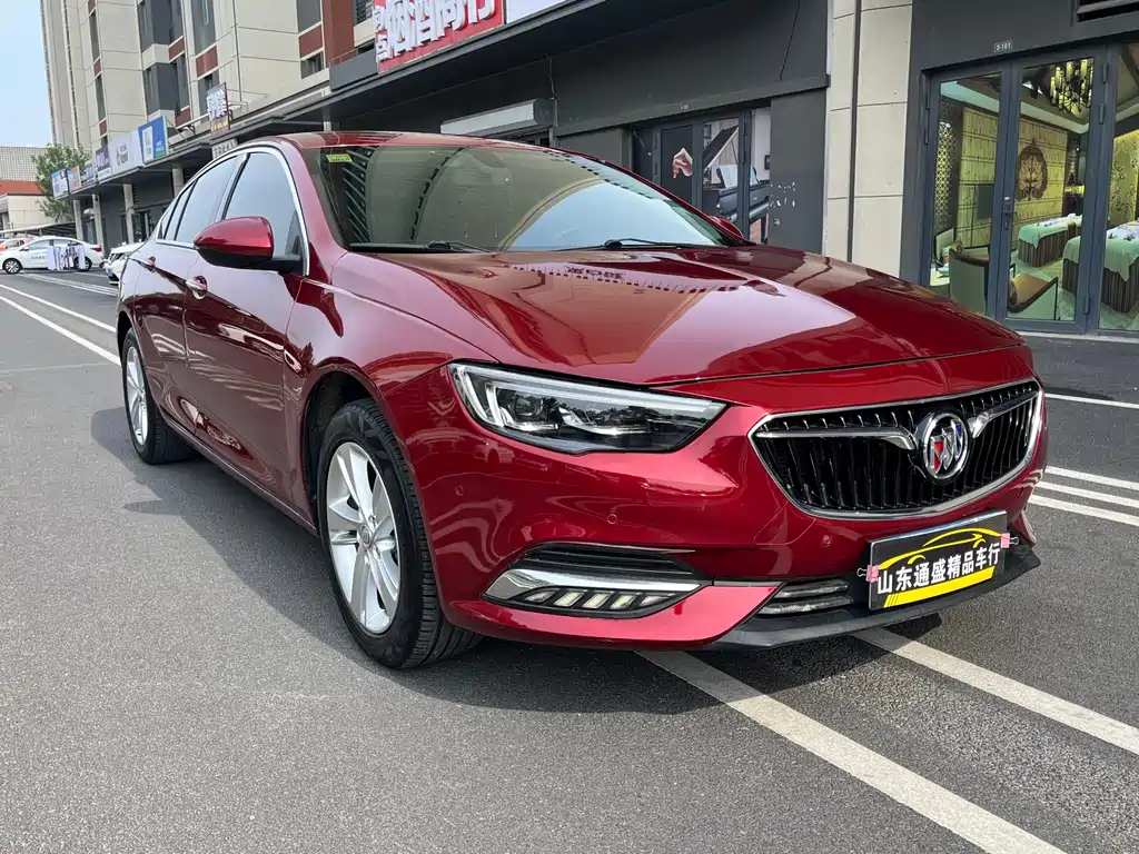 Buick Regal 2018 — фото 3