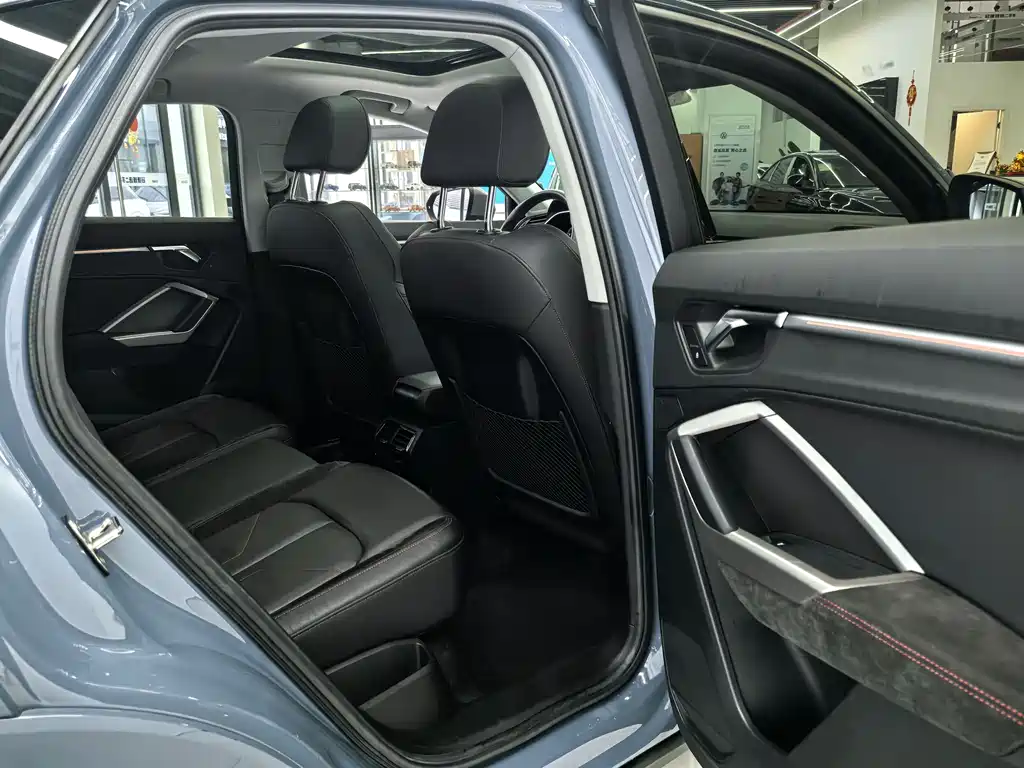 Audi Q3 Sportback 2021 — фото 12