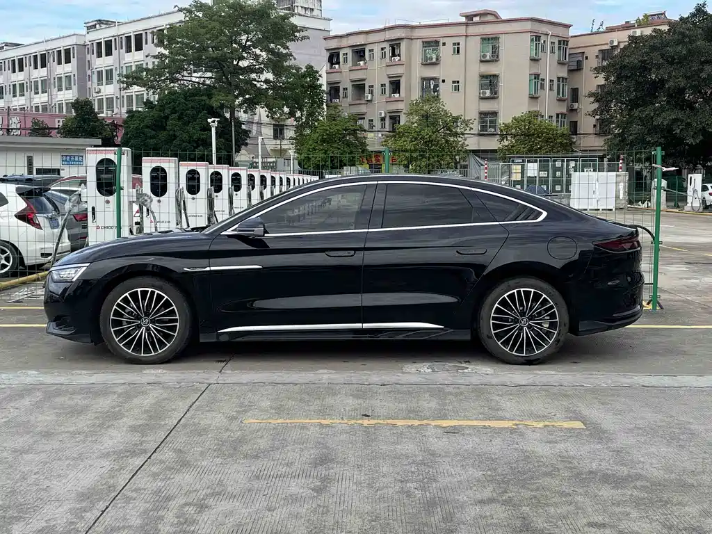 BYD Han 2024