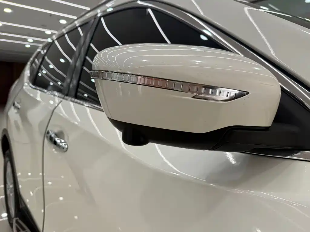 Nissan X-Trail 2015 — фото 11