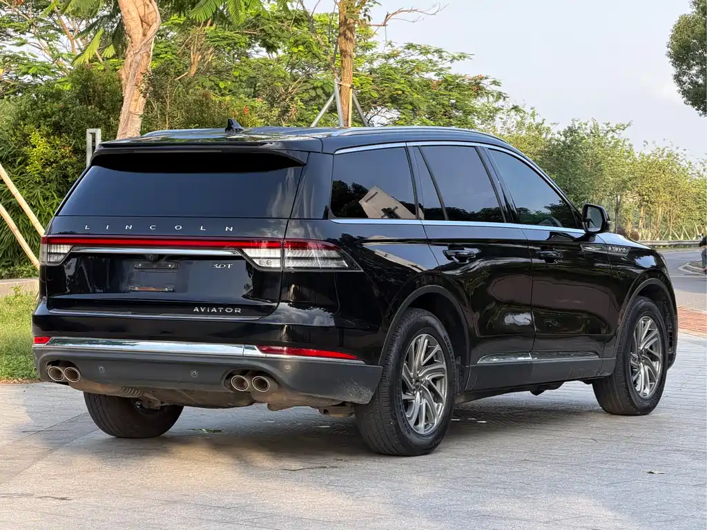 Lincoln Aviator 2021 — фото 15