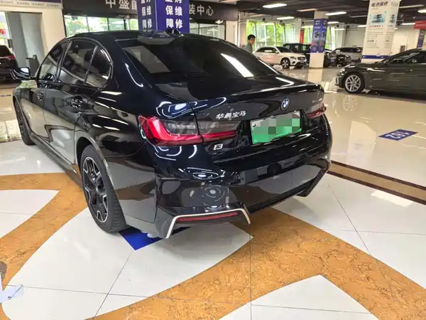 BMW i3 2023
