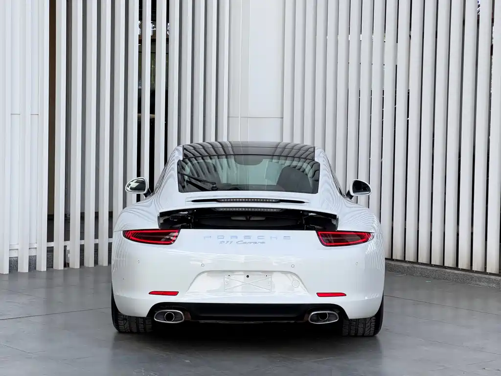 Porsche 911 2015