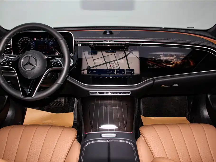 Mercedes-Benz E-Class 2025 — фото 14